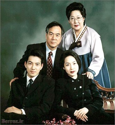 SongIl-guk_familyphoto.jpg2 (Copy)
