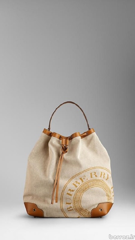Burberry Handbags for Women pic (10)